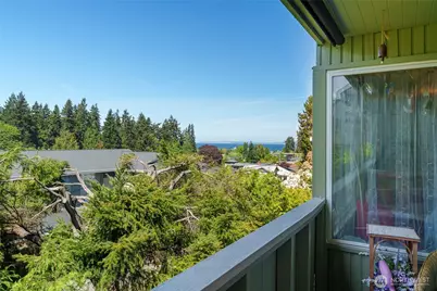1020 5th Avenue S #7, Edmonds, WA 98020 - Photo 4