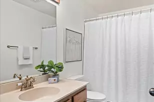 12027 15th Ave NE, Seattle, WA 98125 - Photo 16