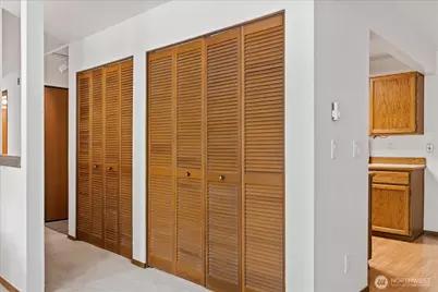 12027 15th Avenue NE #305, Seattle, WA 98125 - Photo 10