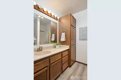 12027 15th Avenue NE #305, Seattle, WA 98125 - Photo 14