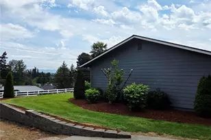 6919 90th St E, Puyallup, WA 98371 - Photo 32