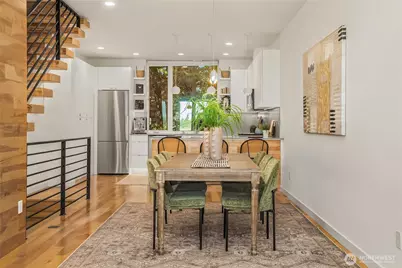 3611 Whitman Avenue N, Seattle, WA 98103 - Photo 14