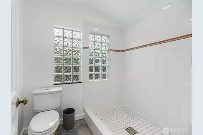 2708 NE 98th Street, Seattle, WA 98115 - Photo 10