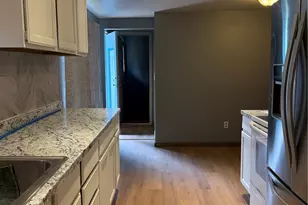 9804 S 252nd St, Kent, WA 98030 - Photo 6