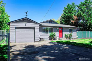 131 SE 3rd St, Milton-Freewater, OR 97862 - Photo 1