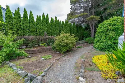 3224 SW Scenic Heights Street, Oak Harbor, WA 98277 - Photo 10