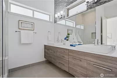 16347 NE 12th Place, Bellevue, WA 98008 - Photo 14