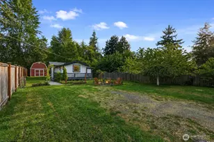 416 E 86th St, Tacoma, WA 98445 - Photo 2