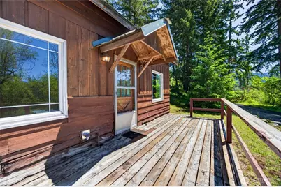 121 Powerhouse Road, Packwood, WA 98361 - Photo 4