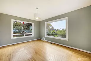 340 Pierce St, Port Townsend, WA 98368 - Photo 12