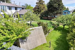 340 Pierce St, Port Townsend, WA 98368 - Photo 6