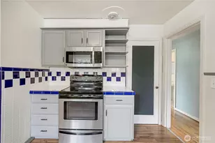 340 Pierce St, Port Townsend, WA 98368 - Photo 18