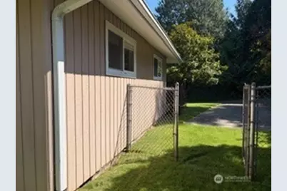 1110 Olympic View Way, Aberdeen, WA 98520 - Photo 36