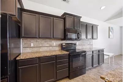 425 S Trillium Way, Moses Lake, WA 98837 - Photo 14