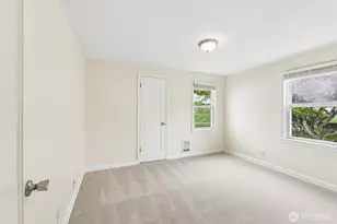 517 Bronson Way NE, Renton, WA 98056 - Photo 14