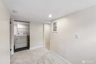 517 Bronson Way NE, Renton, WA 98056 - Photo 22