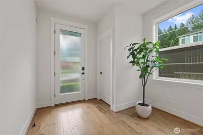 1431 243rd Place NE, Sammamish, WA 98074 - Photo 4