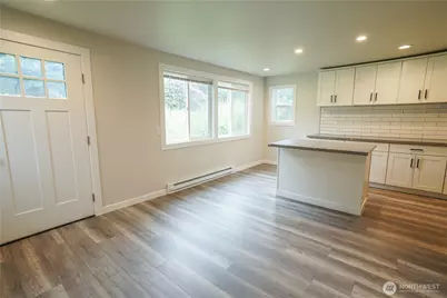 154 NE 115th, Seattle, WA 98125 - Photo 14