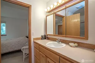 8058 SE Halfmoon Ln, Port Orchard, WA 98367 - Photo 18