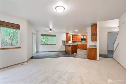 9430 NE 181st Lane, Bothell, WA 98011 - Photo 4