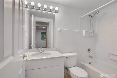 9430 NE 181st Lane, Bothell, WA 98011 - Photo 8