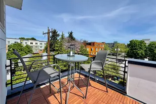 1203 B N Allen Pl, Seattle, WA 98103 - Photo 24
