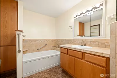 6618 196th Street SE, Snohomish, WA 98296 - Photo 18