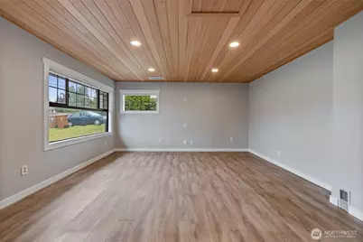 1117 N Hawthorne Street, Tacoma, WA 98406 - Photo 4