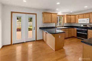 1906 54th Ln SE, Olympia, WA 98501 - Photo 8