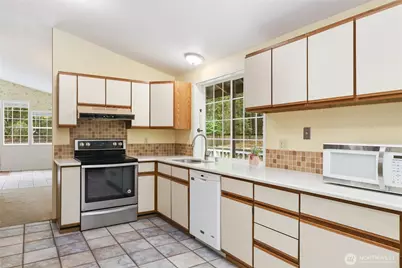 9306 Northwood Drive SE, Olympia, WA 98513 - Photo 10