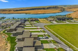 9779 Ridgeview Dr NW, Quincy, WA 98848 - Photo 10