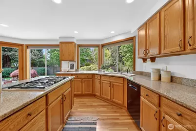 19223 63rd Avenue NE, Kenmore, WA 98028 - Photo 6