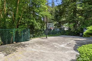 20224 SE 26th St, Sammamish, WA 98075 - Photo 38