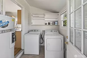 209 E 11th St, Port Angeles, WA 98362 - Photo 12