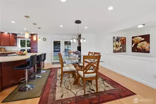 12704 Holmes Point Dr NE, Kirkland, WA 98034 - Photo 6