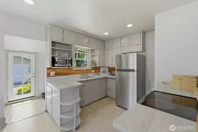 2320 S 12th Street, Tacoma, WA 98405 - Photo 8