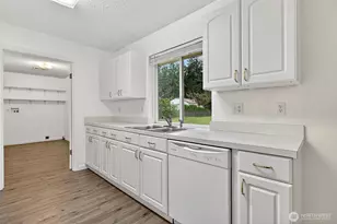 12810 210th St E, Graham, WA 98338 - Photo 16