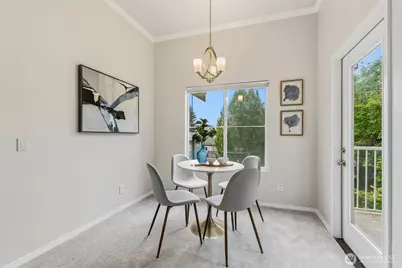 2044 Newport Way NW #11-6, Issaquah, WA 98027 - Photo 8