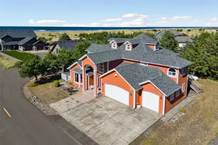 238 25th Street NW, Long Beach, WA 98631 - Photo 1