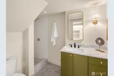 602 18th Avenue E, Seattle, WA 98112 - Photo 24