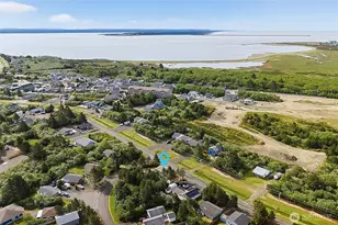 300 Marine View Dr SW, Ocean Shores, WA 98569 - Photo 4