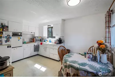 324 3rd Avenue S, Edmonds, WA 98020 - Photo 12