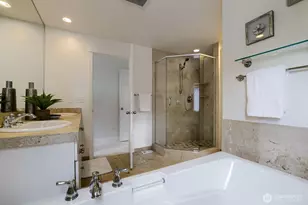 721 N 79th St, Seattle, WA 98103 - Photo 18