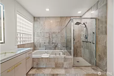 101 99th Avenue NE #101, Bellevue, WA 98004 - Photo 32