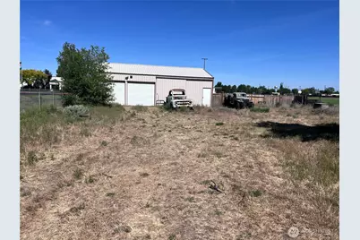 130 Schilling Drive, Moses Lake, WA 98837 - Photo 2