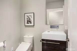 8902 NE 117th Pl, Kirkland, WA 98034 - Photo 14