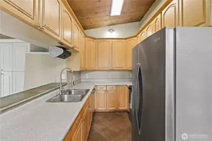 7023 126th St E, Puyallup, WA 98373 - Photo 8