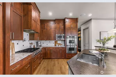 8451 SE 44th Street, Mercer Island, WA 98040 - Photo 14