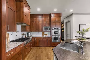 8451 SE 44th St, Mercer Island, WA 98040 - Photo 14
