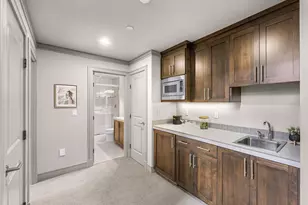 8451 SE 44th St, Mercer Island, WA 98040 - Photo 34